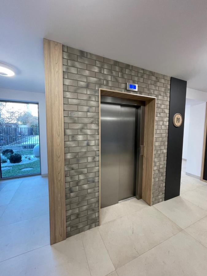 Apartament Smart Kamienica Grochow With Free Parking วอร์ซอ ภายนอก รูปภาพ